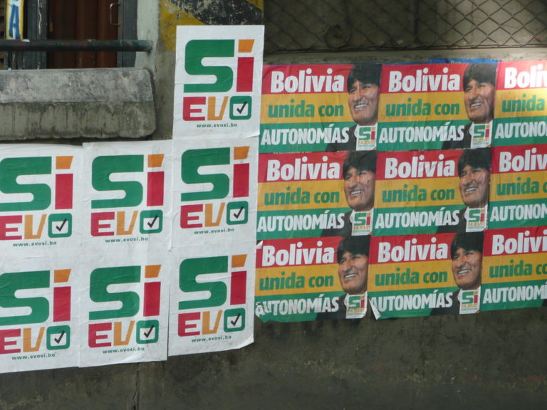 La cuarta postulación de Evo Morales enfrenta a los bolivianos