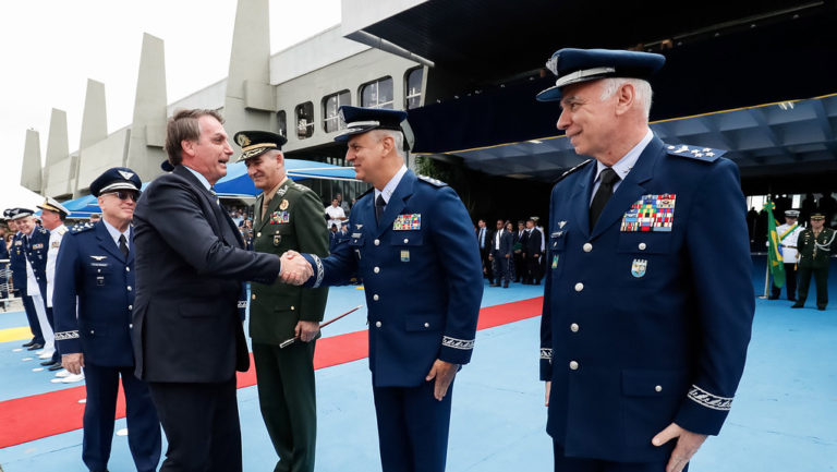 Bolsonaro quema las naves