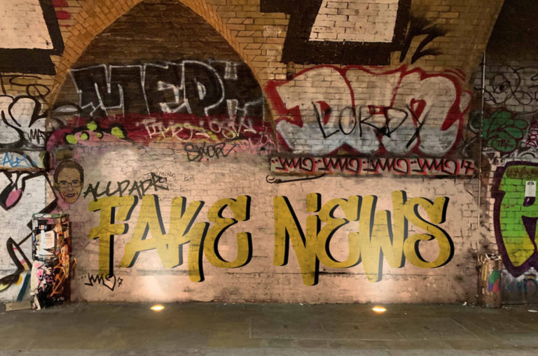 No solo por los virus muere la sociedad