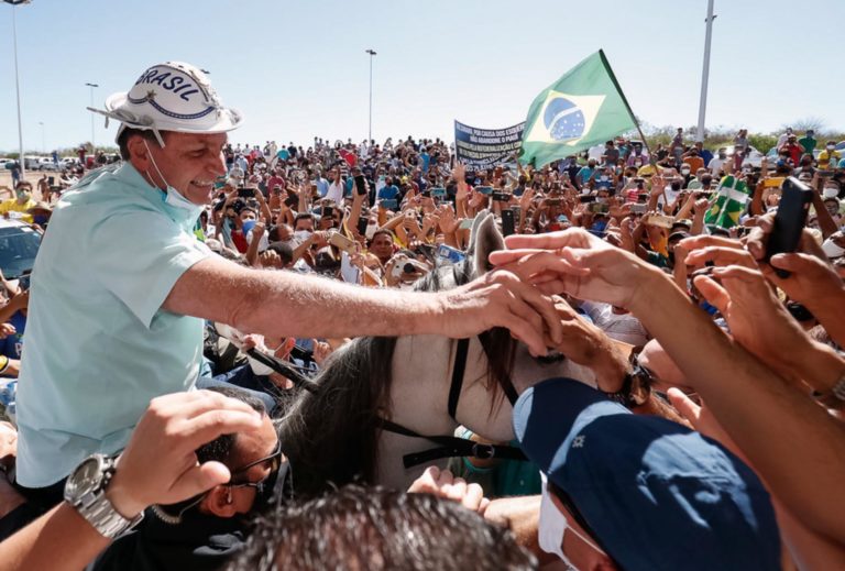 Política: caudillos más que líderes