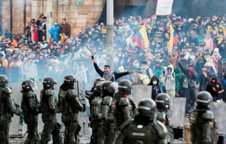 Colombia y la dimensión política de la ilegalidad