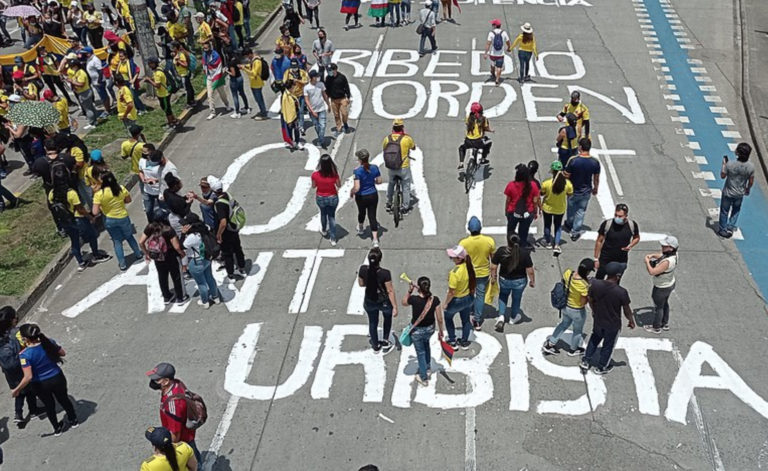 El estallido social y la crisis del uribismo