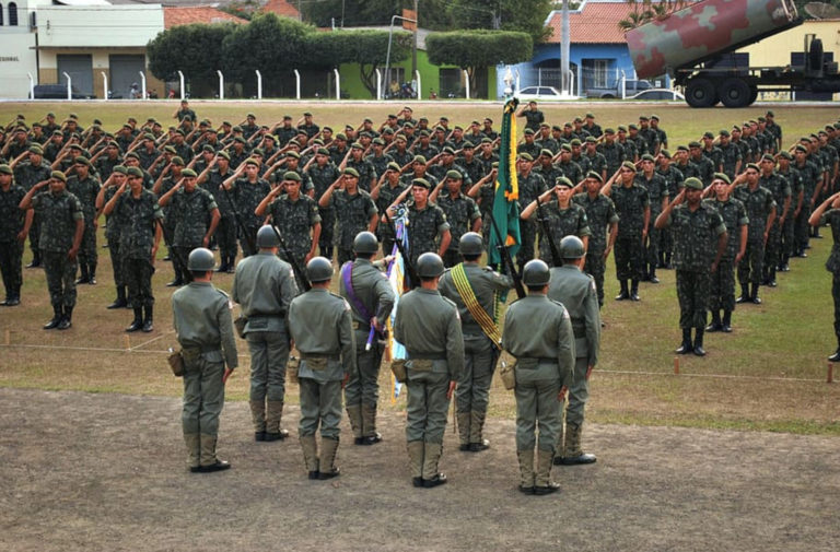 Fuerzas Armadas y crisis política en América Latina