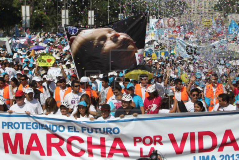 La divergencia entre “la familia” y “las familias”