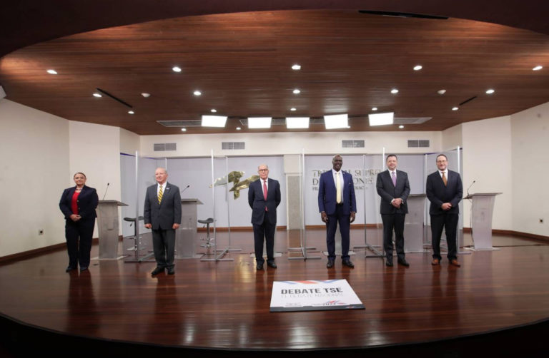 Incertidumbre a días de las elecciones en Costa Rica