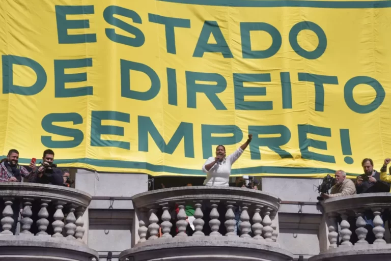 Despertando la voz de los demócratas