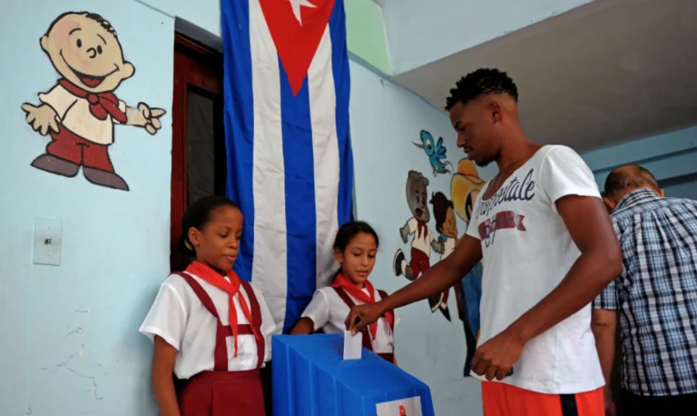 A new electoral simulation in Cuba