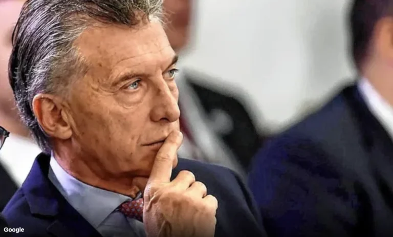 Macri renounces to run for president in the October elections