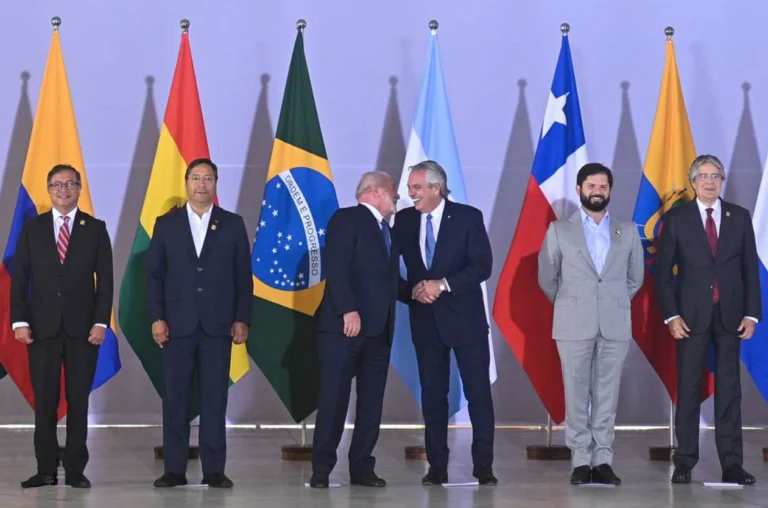 The presidential meeting in Brasília and the recomposition of UNASUR