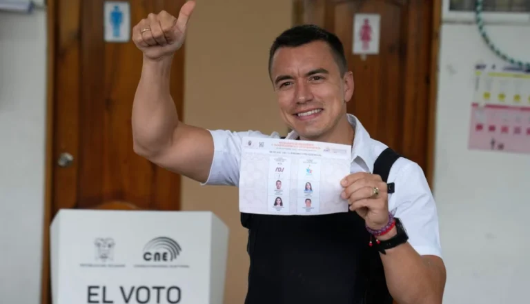 Anti-Correísta vote wins Ecuadorian elections