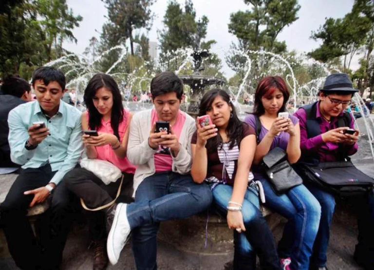 The political discouragement of young Mexicans