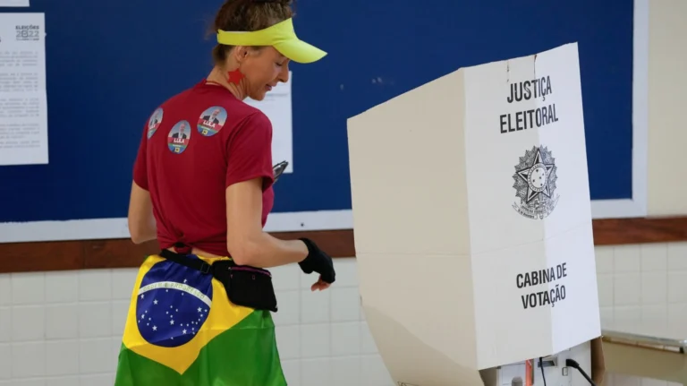 Brasil: eleições municipais em tempos de recomposição democrática