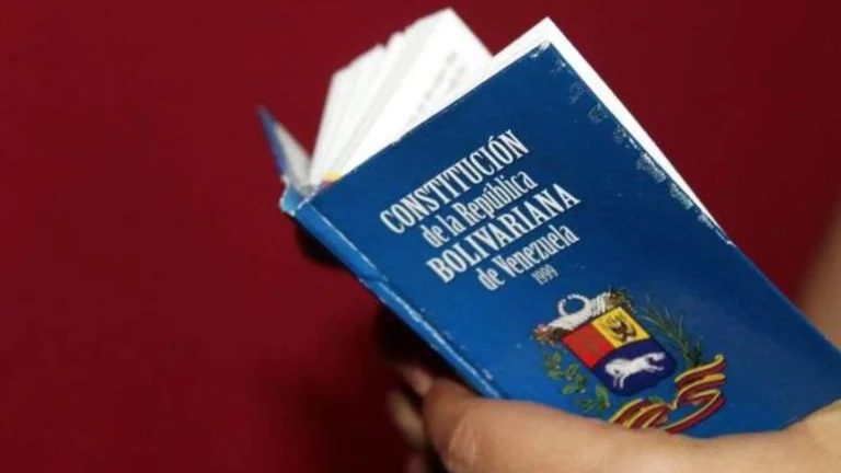 Que mudanças precisam ser feitas na Constituição da Venezuela?