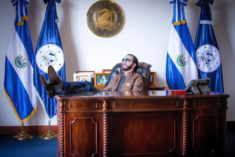 A autocratização está sendo televisionada