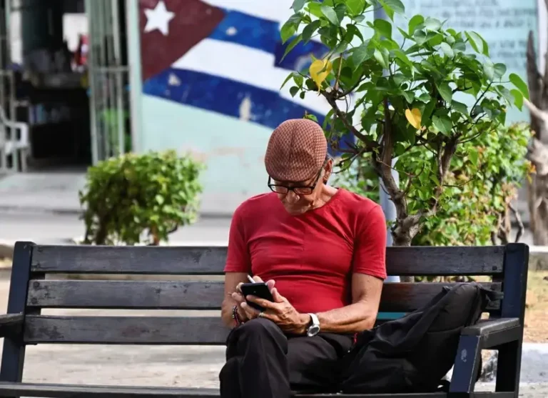 Digital “tarifazo”: the new face of Cuban post-totalitarianism