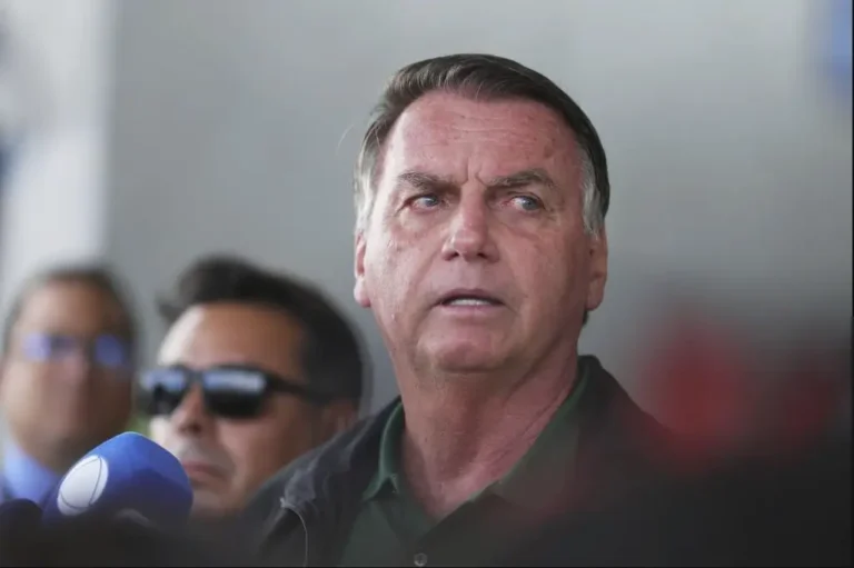 Entre o palácio e o banco: política e justiça na América Latina