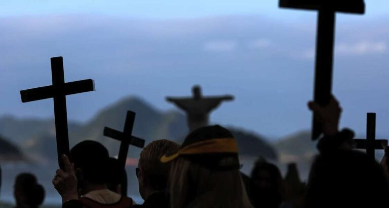 The evangelical boom slows: the 2022 Census shows a more plural and less predictable Brazil