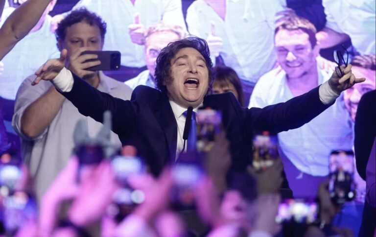 As eleições de meio de mandato consolida Milei e redefine o mapa político argentino