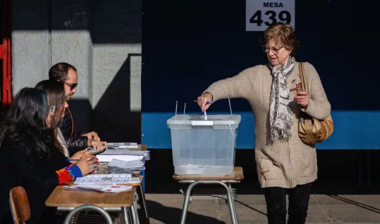 Chile: Between two rounds and a new electoral map
