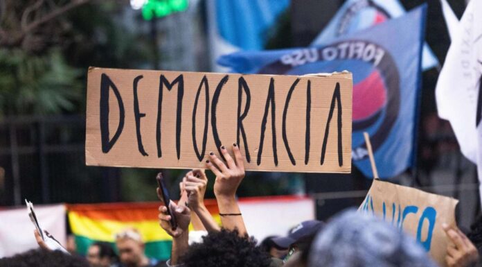 As expectativas não-cumpridas da democracia na América Latina