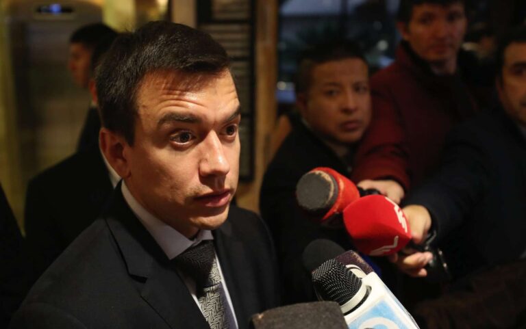 Daniel Noboa is desperate and blames Colombia