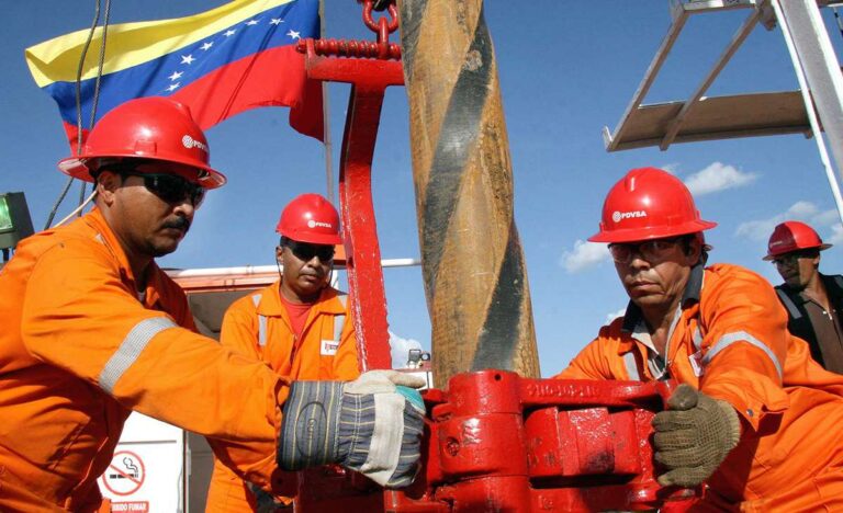 ¿Cómo podría América Latina capitalizar la explotación petrolera de Venezuela?