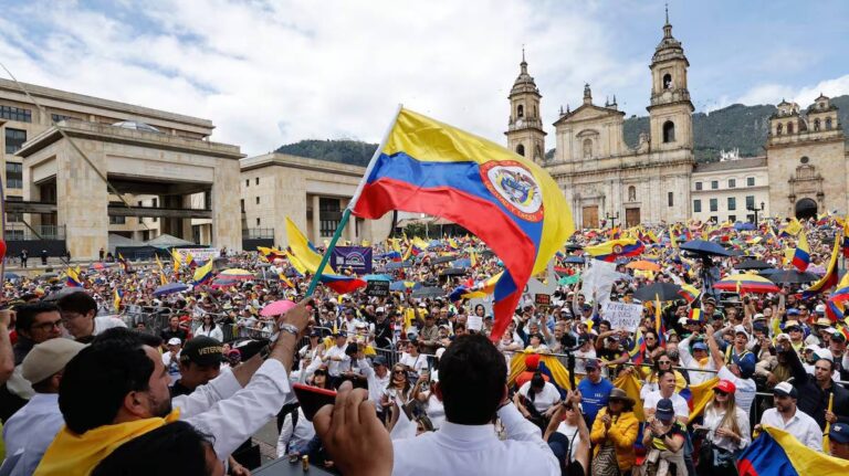 Colombia: the battle for the center